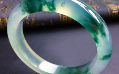 Jadeite Bangle